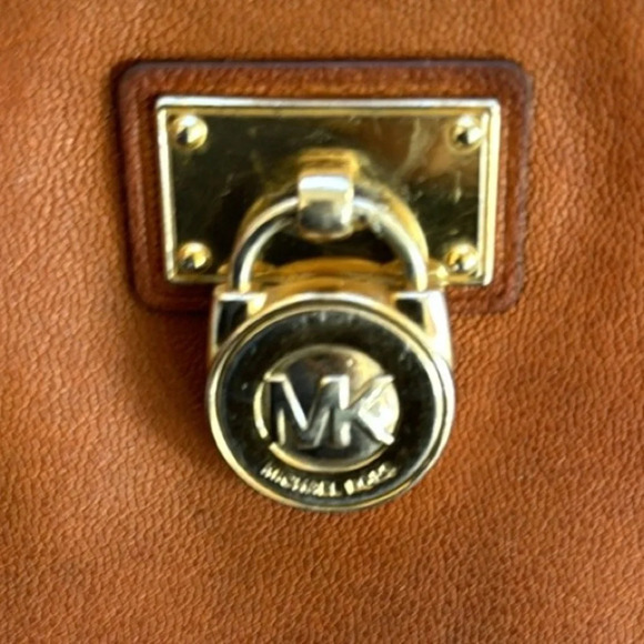 Michael Kors brown saddle leather wallet - Picture 4 of 11